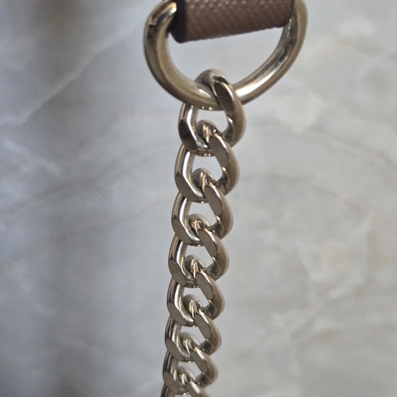 Dkny Brown Crossbody Bag with Elegant Design - Picture 4 of 12